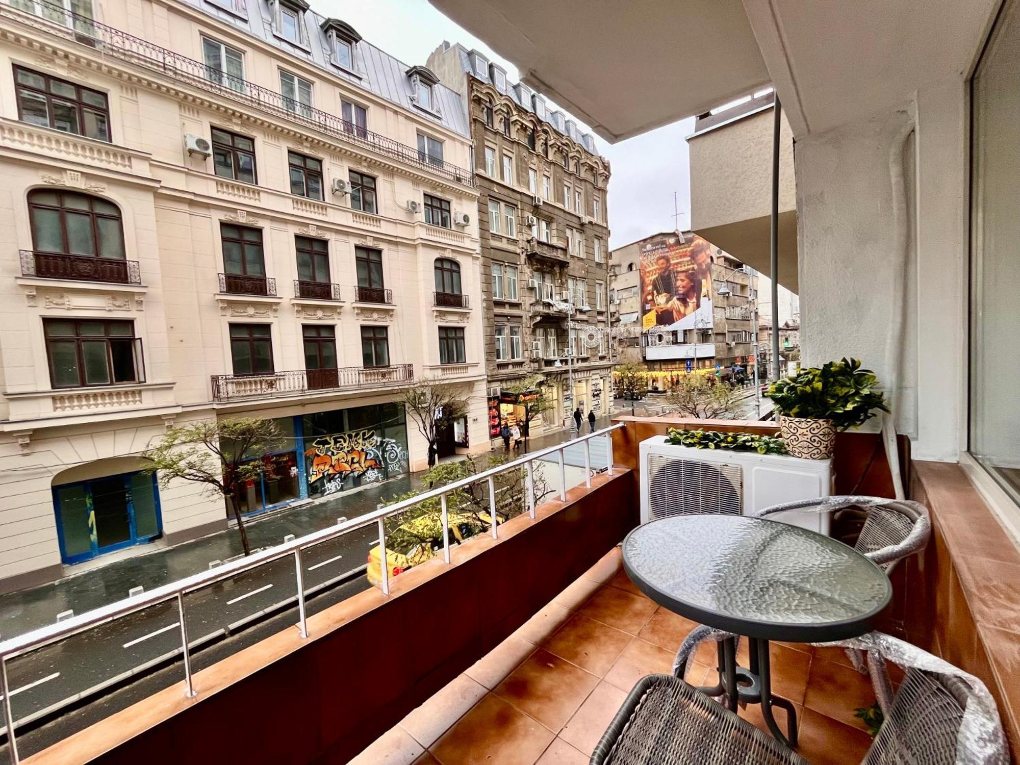 Cozy Apartment With Balcony ブカレスト エクステリア 写真